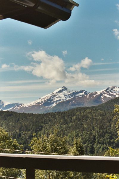 Gjerset utsikt p romsdalsalpene